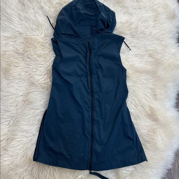 Nike Blue rain Hooded Vest XS size new - Picture 5 of 5
